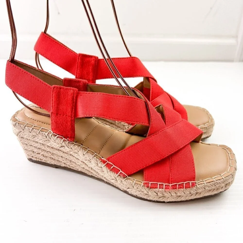 Me Too Casey Mini-Wedge Textile Criss Cross Open Toe Red Sandal Womens Size 8M